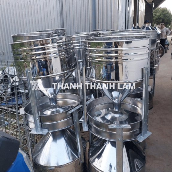 Máng ăn cho Gà con/ Gà thịt/ Gà đẻ trứng